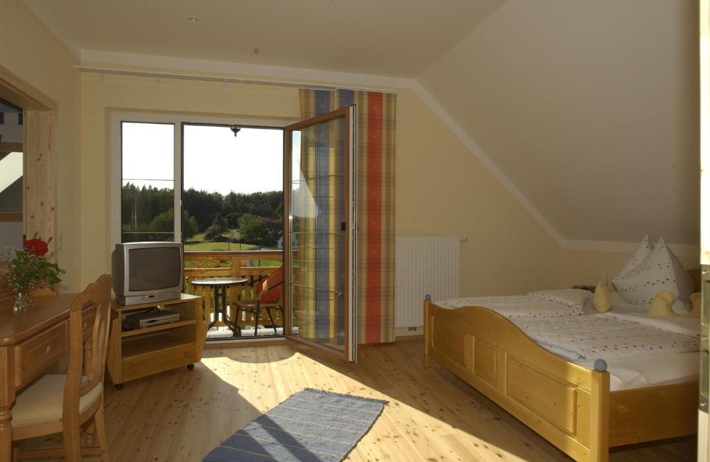 Hotel Garni Huegellandhof Neuhaus am Klausenbach Chambre photo