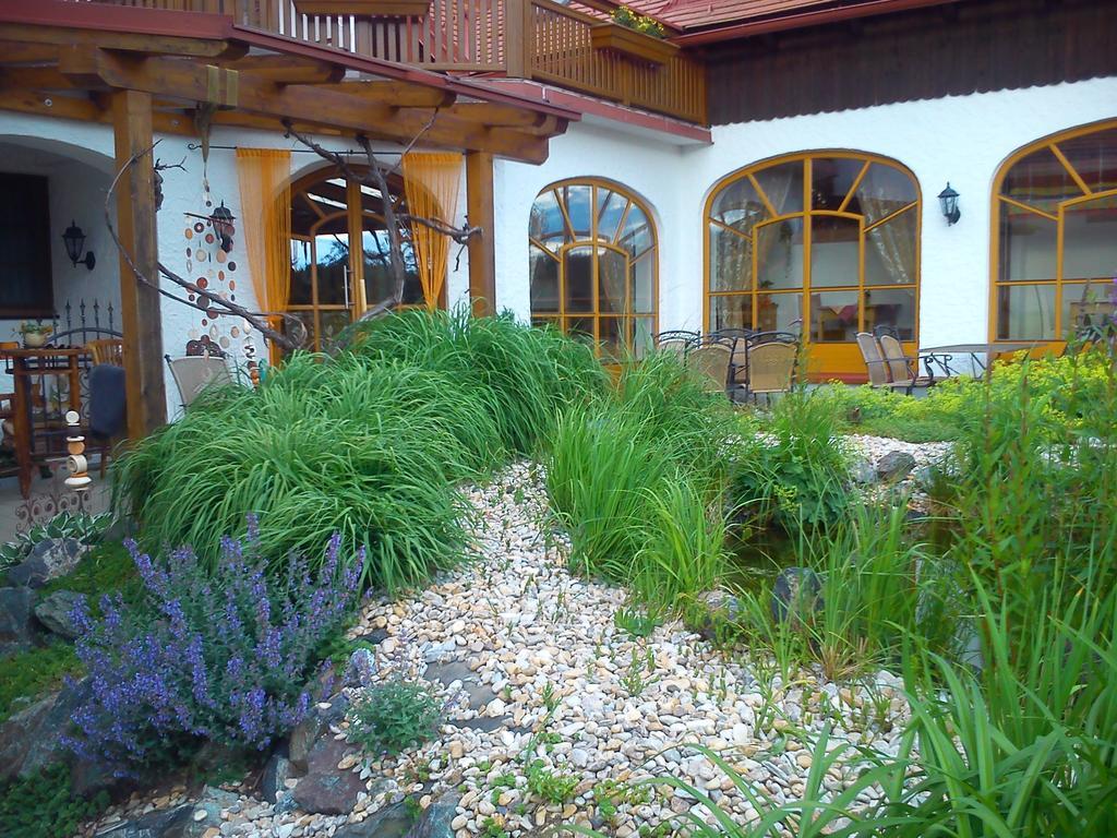 Hotel Garni Huegellandhof Neuhaus am Klausenbach Extérieur photo